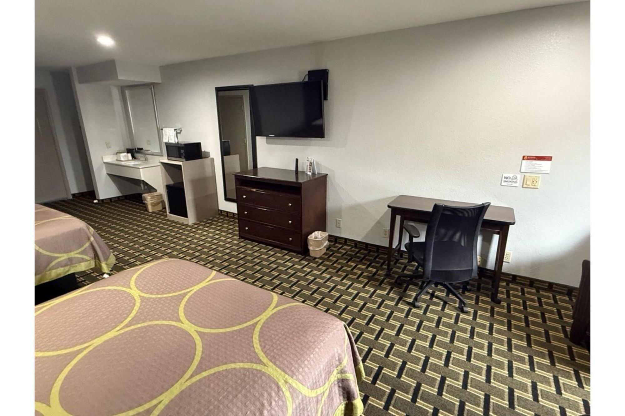 Crystal Inn By Oyo Northeast Houston I-610 エクステリア 写真